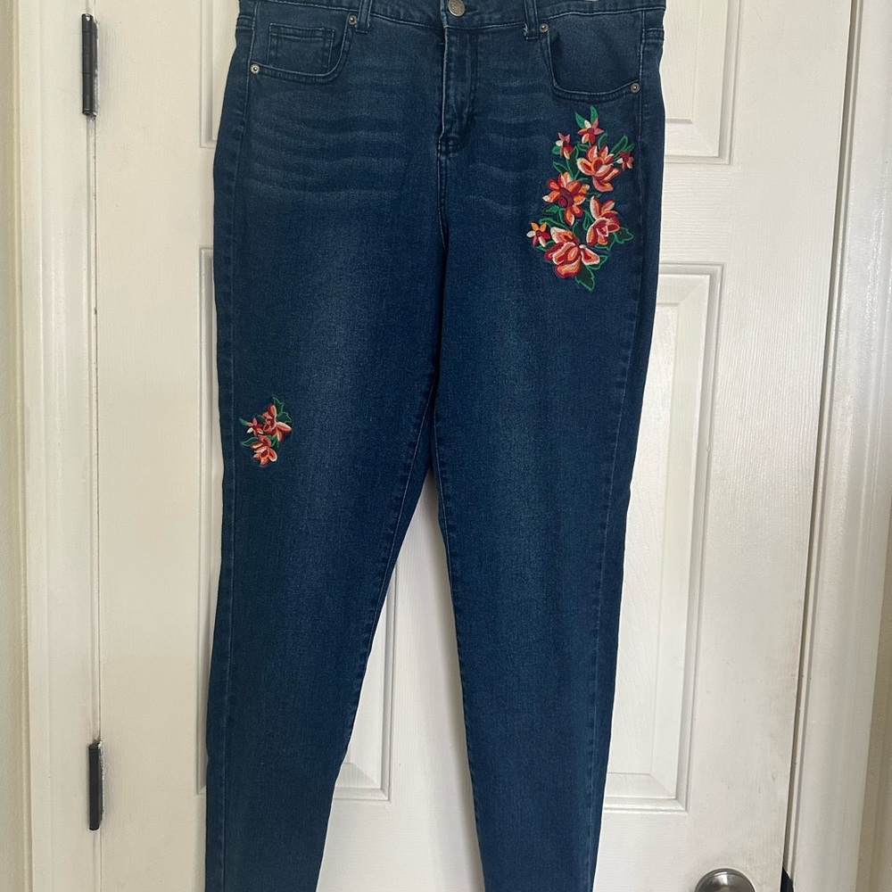 Floral Embroidered Denim Jeggings